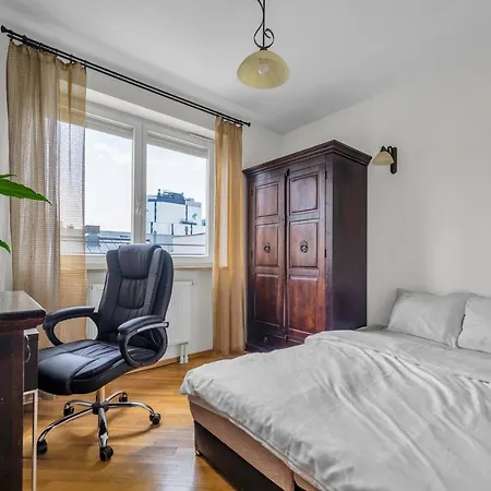 Apartment Fabryka Norblina - Top Location, Aircon, City View - By Rentujemy Warsaw